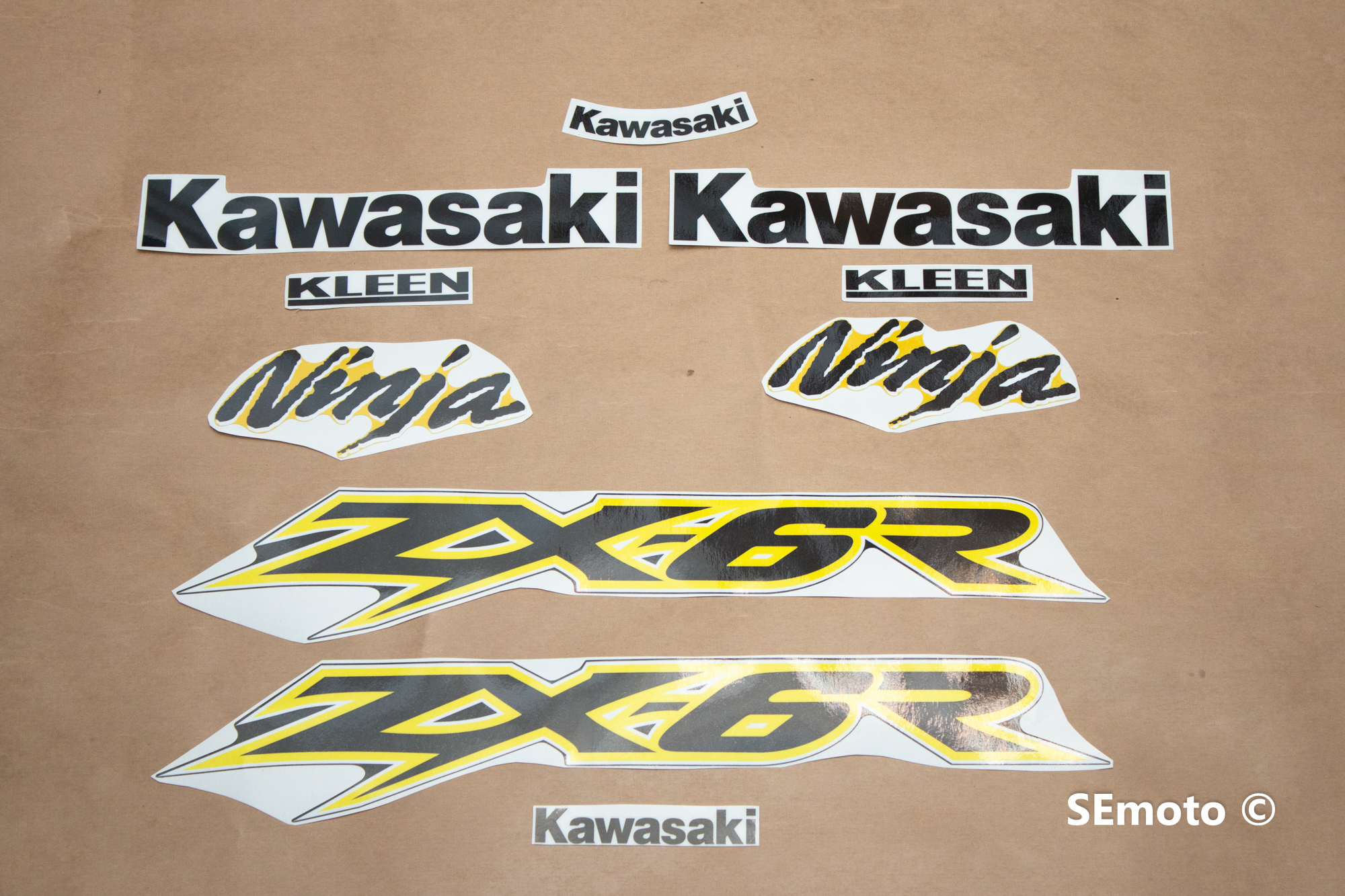 Kawasaki ZX-6R 2002 г. в. желтый