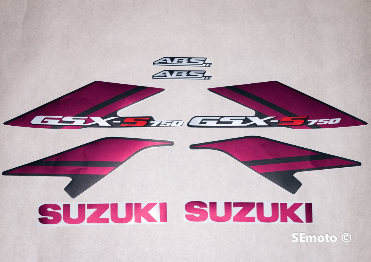 Suzuki GSX-S 75 2016 черный  - фото2