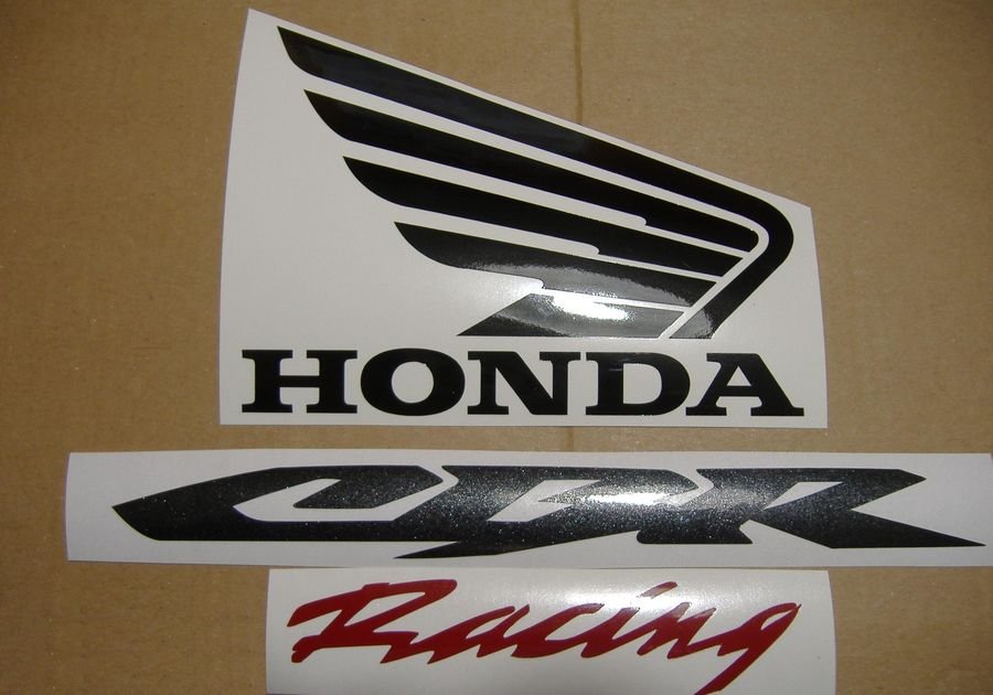 Honda CBR 600RR 2006 г. в. серебристый-металлик - фото5