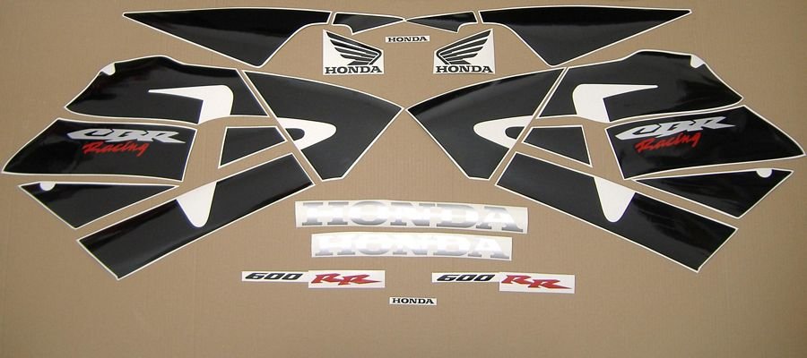 Honda CBR 600RR 2005 г. в. серебристый-металлик - фото2