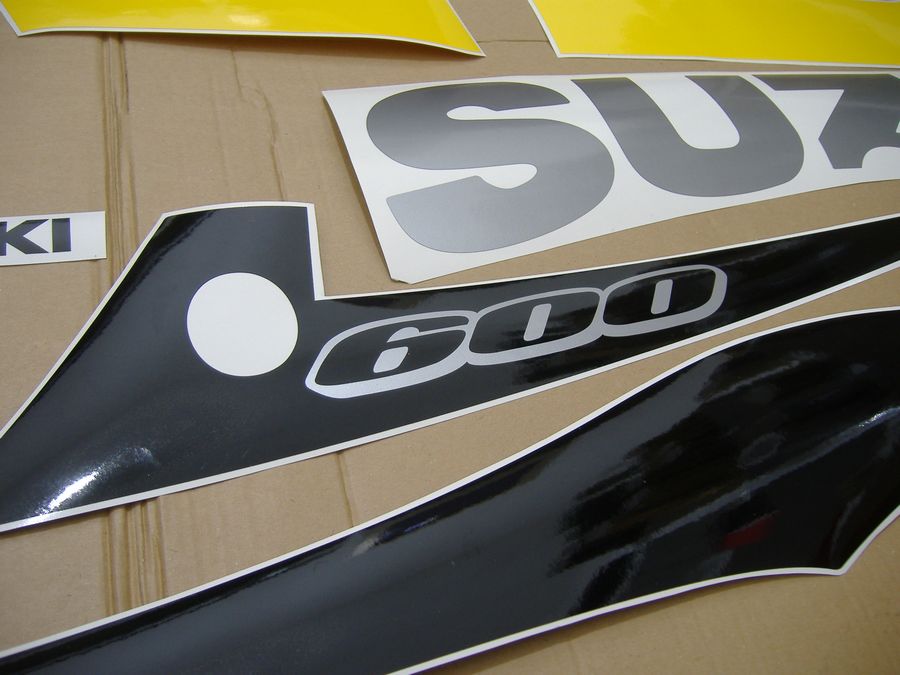 Suzuki GSX-R 600 2003 желтый